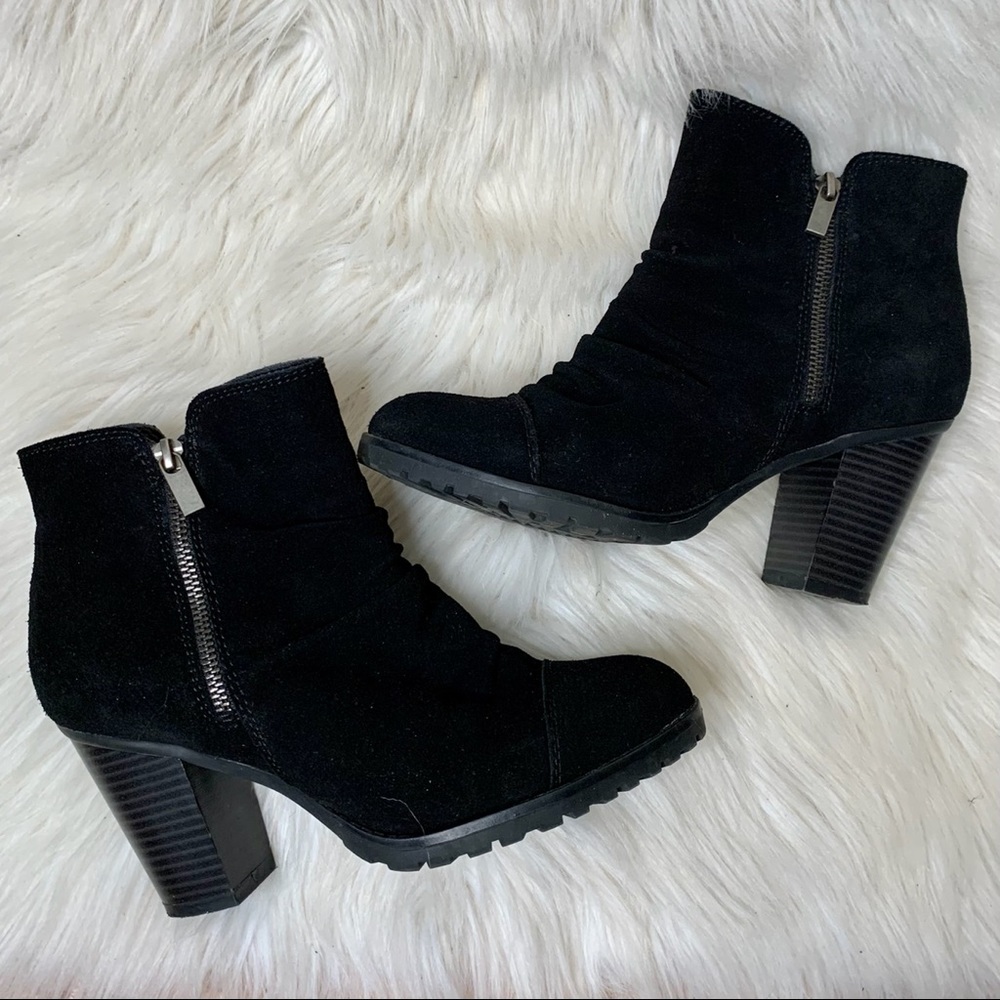 White Mountain Taft Suede Ankle Bootie